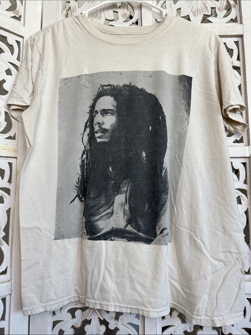 Bob Marley, Zion, Men's Graphic Crewneck T‑Shirt in Off‑White with Black Print